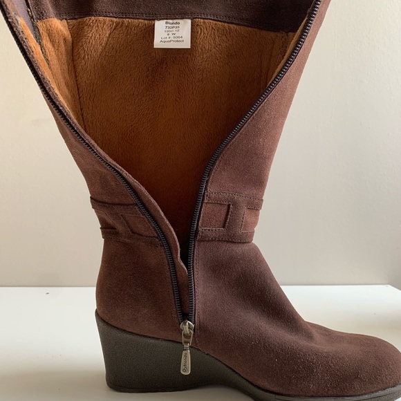 Vintage 70s/80s Blondo Brown Suede Boots - Picture 8 of 11